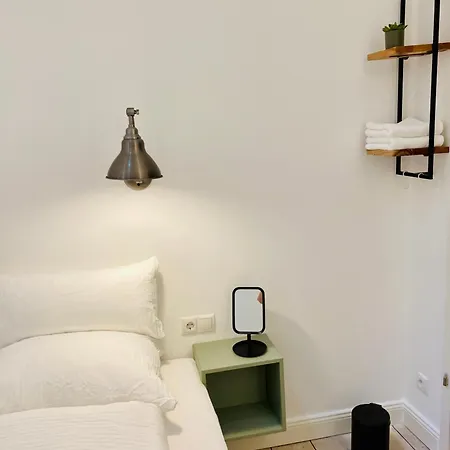 Serviced Im Herzen Berlin's Homestay